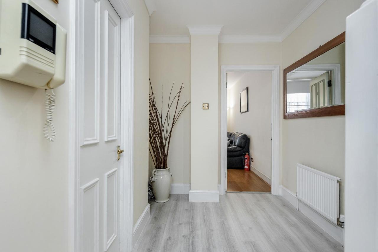 לונדון Oxford Street Homestay מראה חיצוני תמונה
